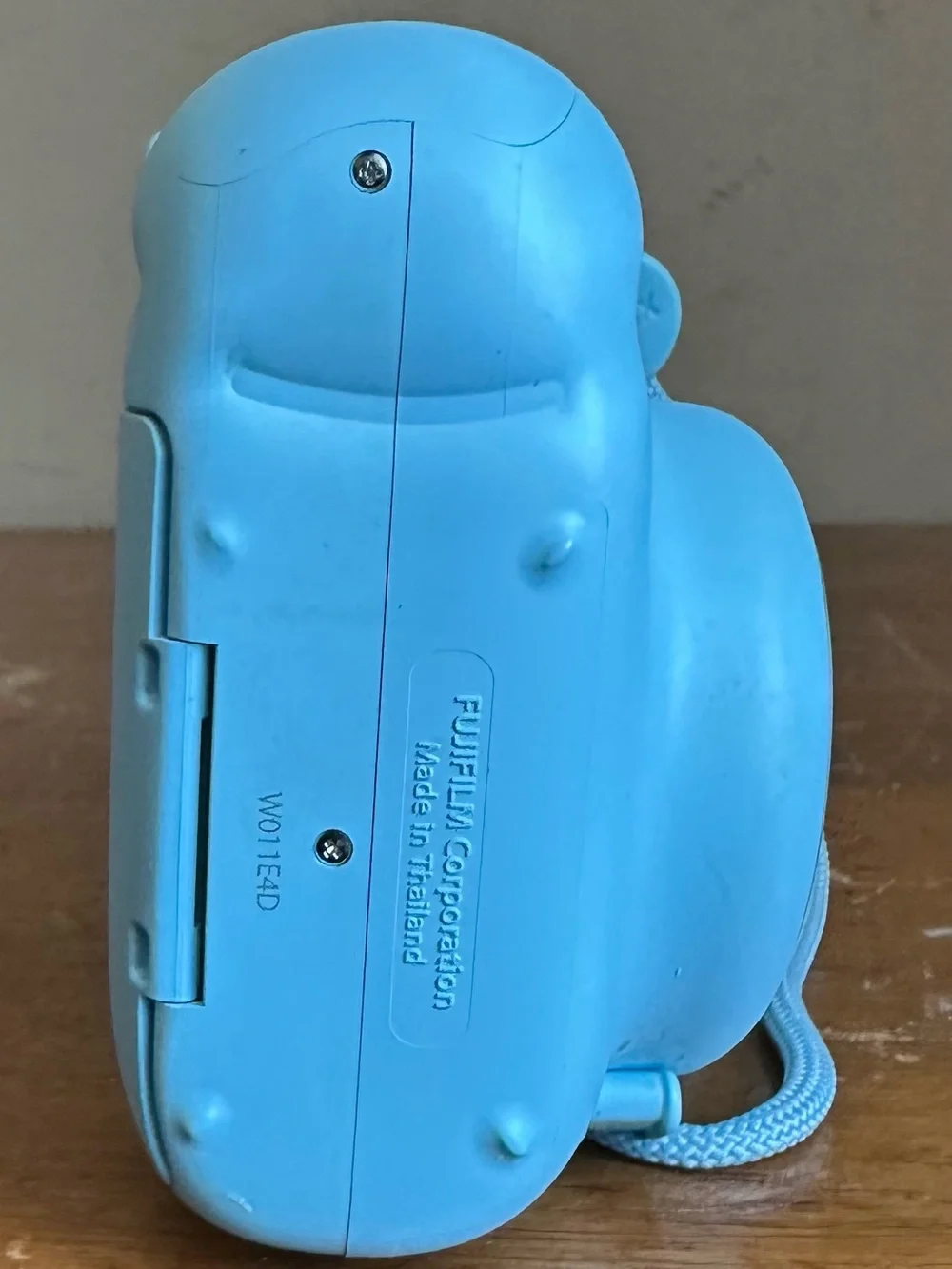 Fujifilm Instax Mini 11 Instant Camera - Light Blue
